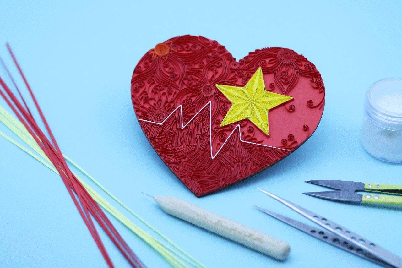 vietnet-quilling-arts-handicraft-humantarian-day-tools-1280x853-2